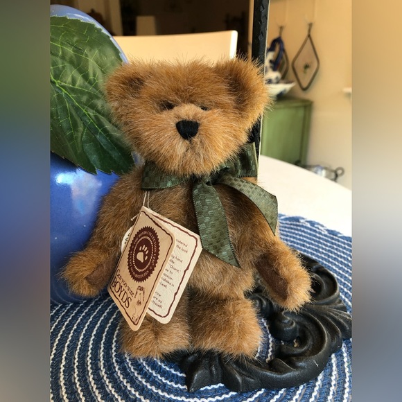Gen-yoo-wine BOYDS Bears “Webster T. Bearsworth” - Picture 6 of 8